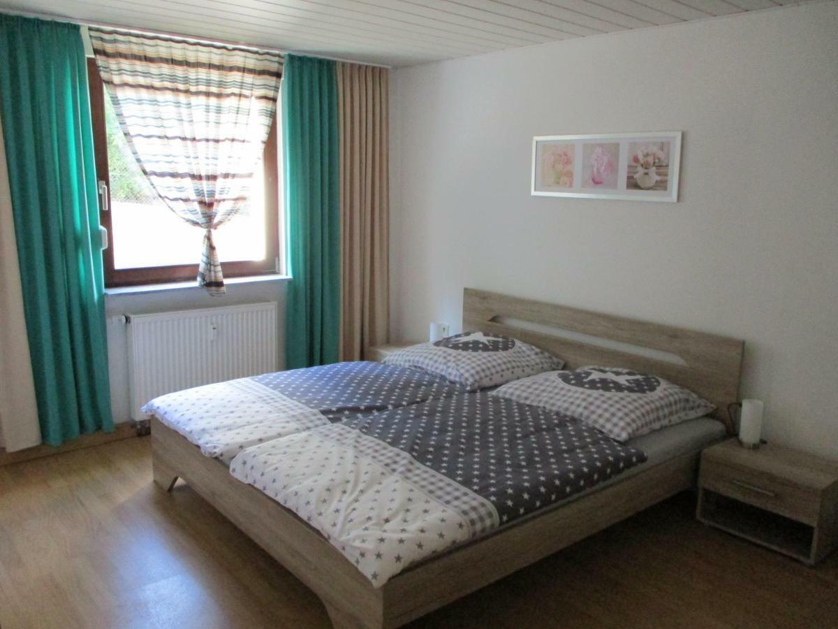 Schoene 66 M² Ferienwohnung In Main-Spessart Thungen Exteriör bild